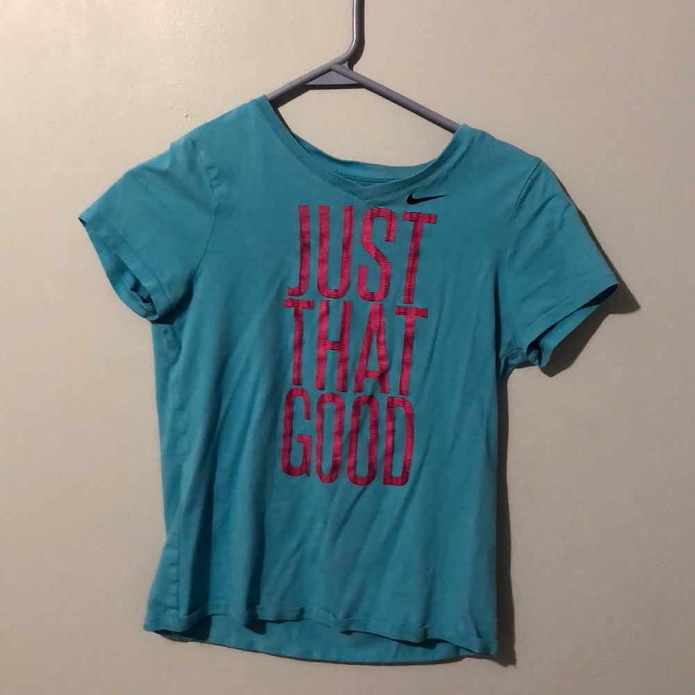 kids nike shirt